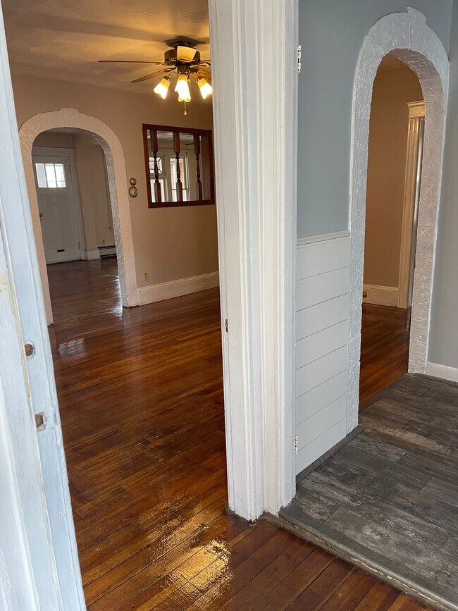 Side entrance - 887 Central Ave