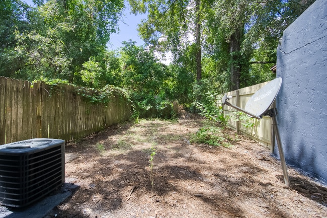 Building Photo - 2036 SW 69th Dr