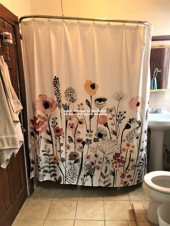 Foto del edificio - 7 Kenney St