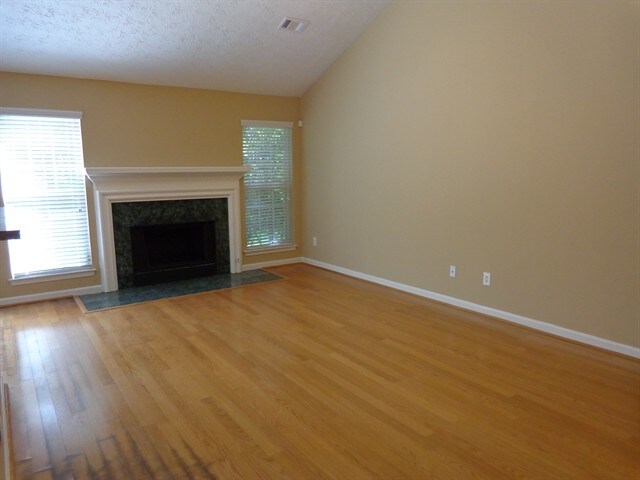 Building Photo - 2495 Hamilton Parc Lane
