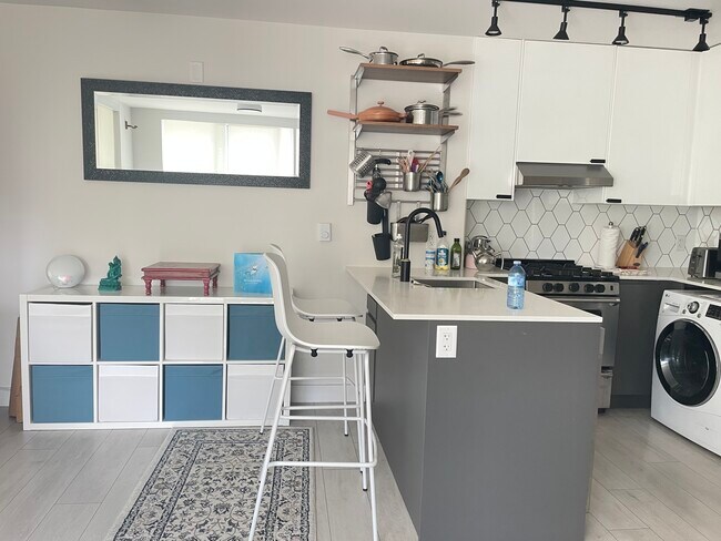 Photo du bâtiment - 1716 Napier St