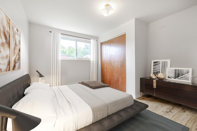 Building Photo - 36 Downes Avenue