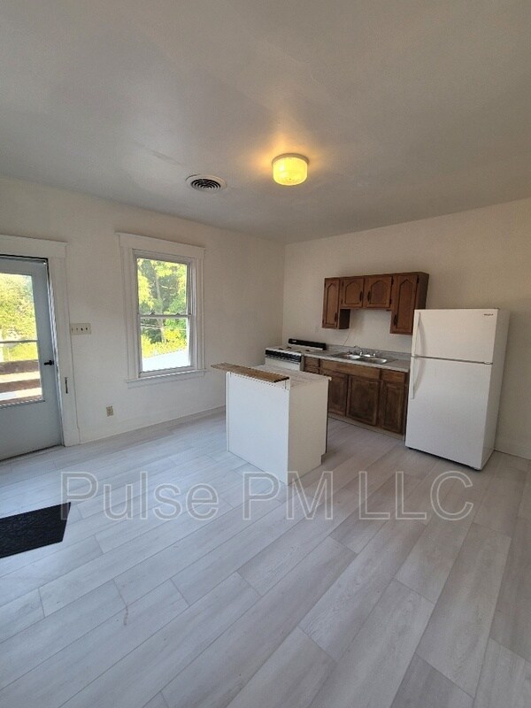 Photo - 3715 Park Ave Apartment