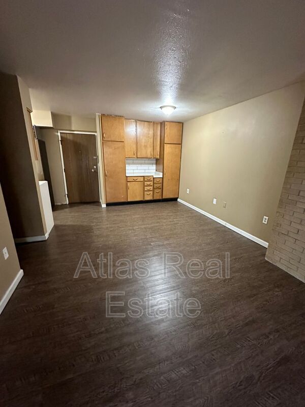 Foto del edificio - 4110 E Hale Pkwy