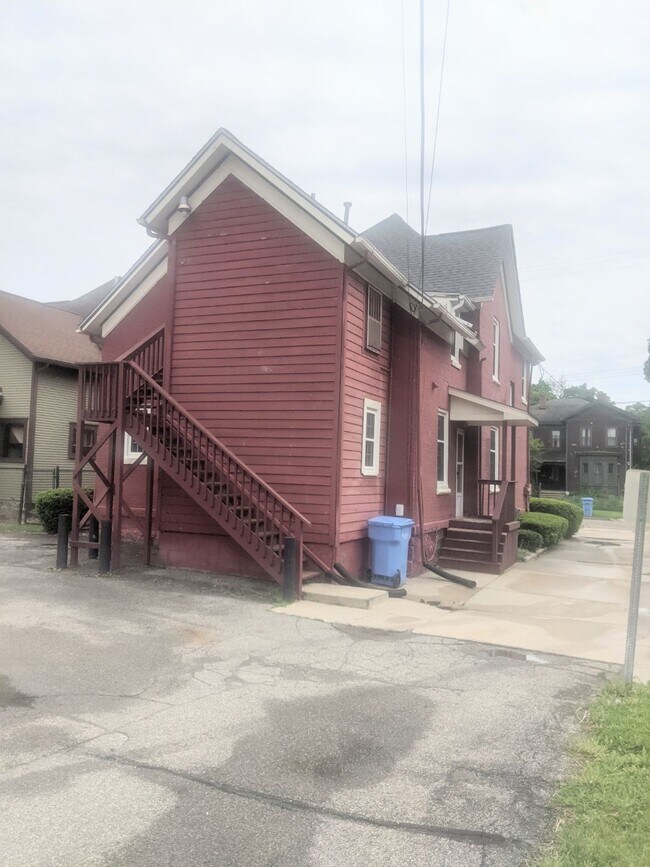 Rear of Home - 416 W Ionia St