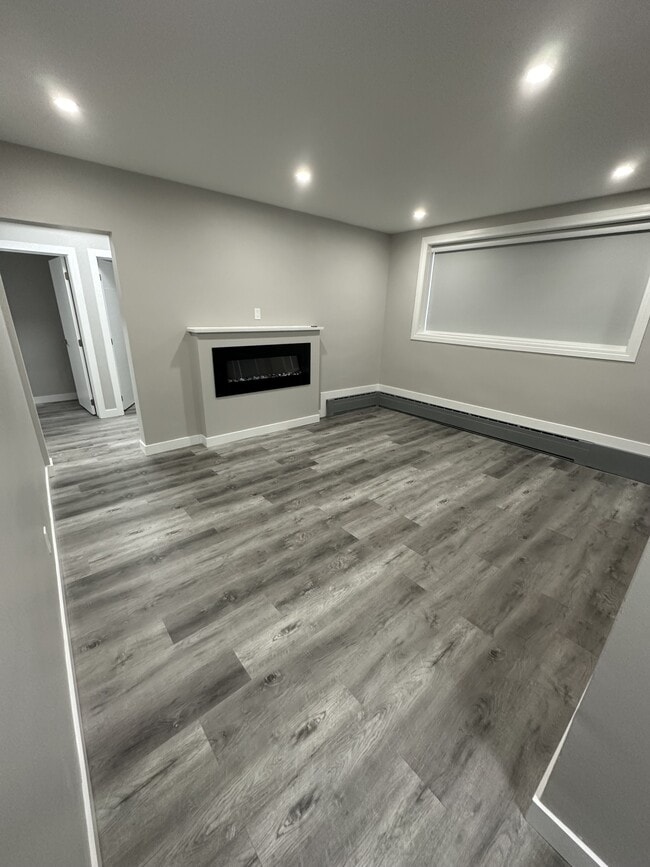 Building Photo - 11110-68 68 Ave NW