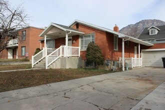 Building Photo - 760-762 N 100 W St