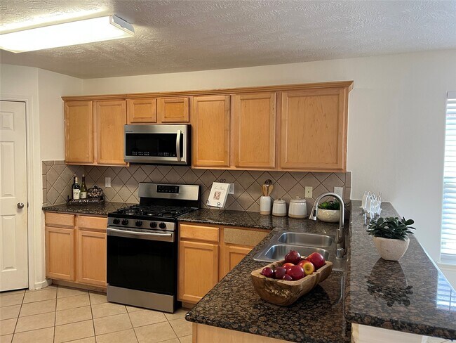 Foto del edificio - 410 Hurstshire Bend