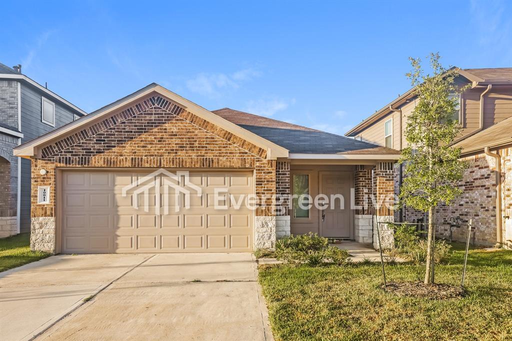 Foto principal - 10011 Lavender Ln