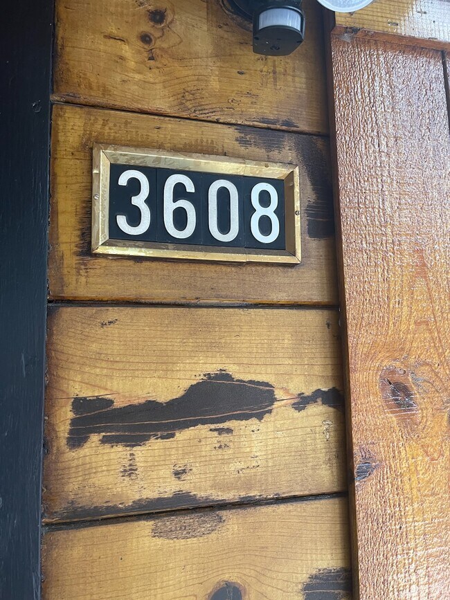 Building Photo - 3608 Aspen Ave