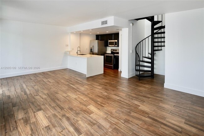 Building Photo - 3186 Bird Ave