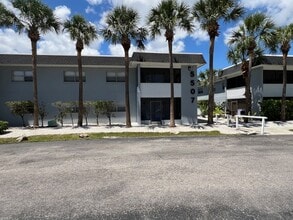 Building Photo - 5507 Fountain Lake Cir