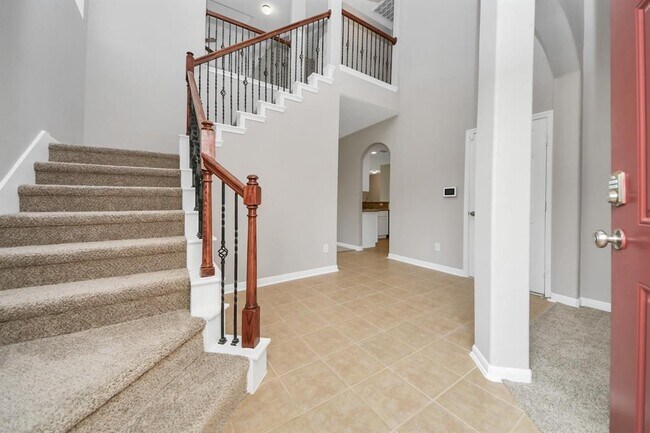 Foto del edificio - 7447 Oakwood Canyon Dr