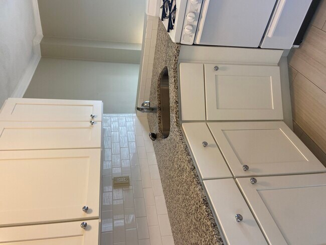 Building Photo - 83 St Botolph St