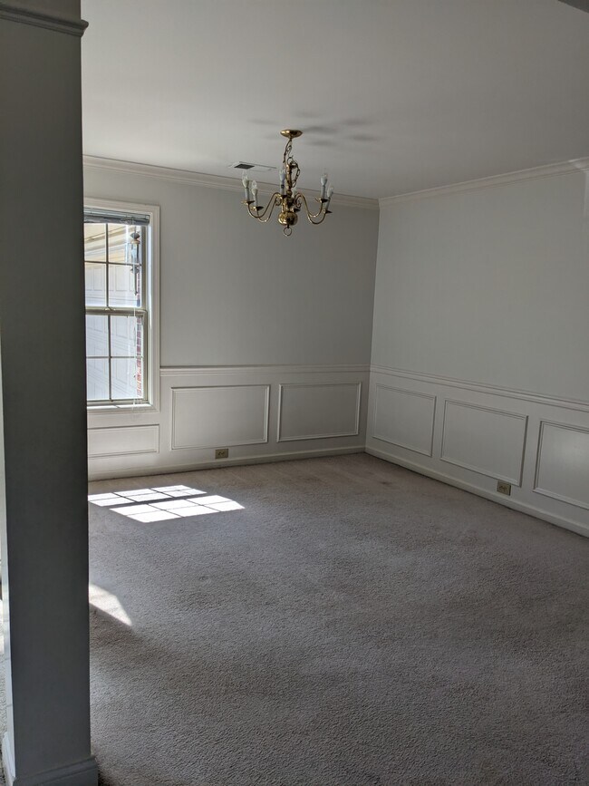 Comedor - 628 Hadlow St