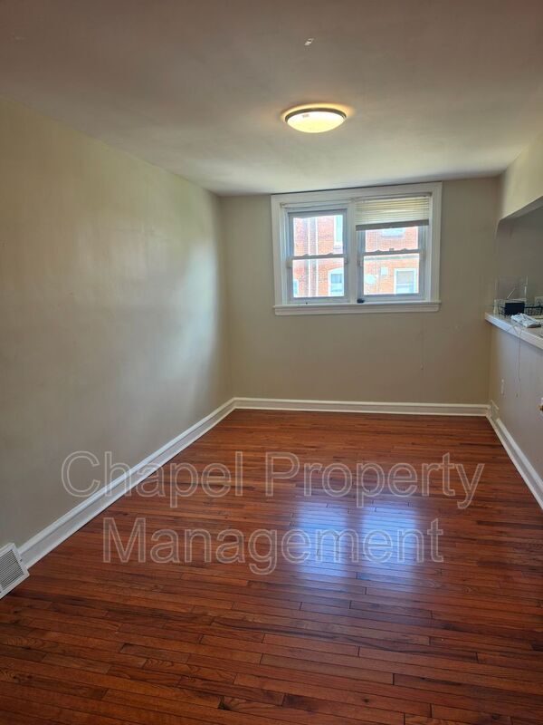 Building Photo - 7943 Temple Rd