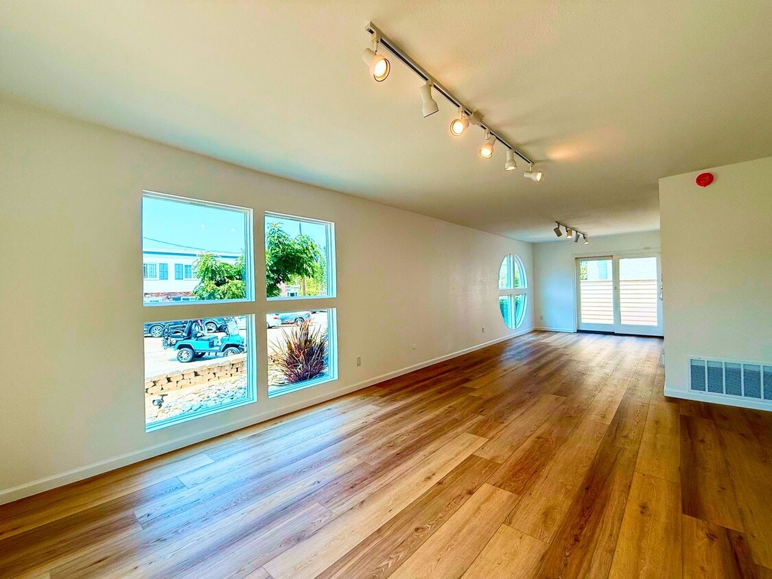 Foto principal - Experience refined coastal living in the h...