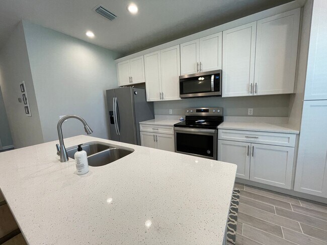 Building Photo - For Lease - Flexible Lease Term - 3 BR | 2...