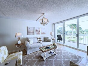Building Photo - 3546 S Ocean Blvd