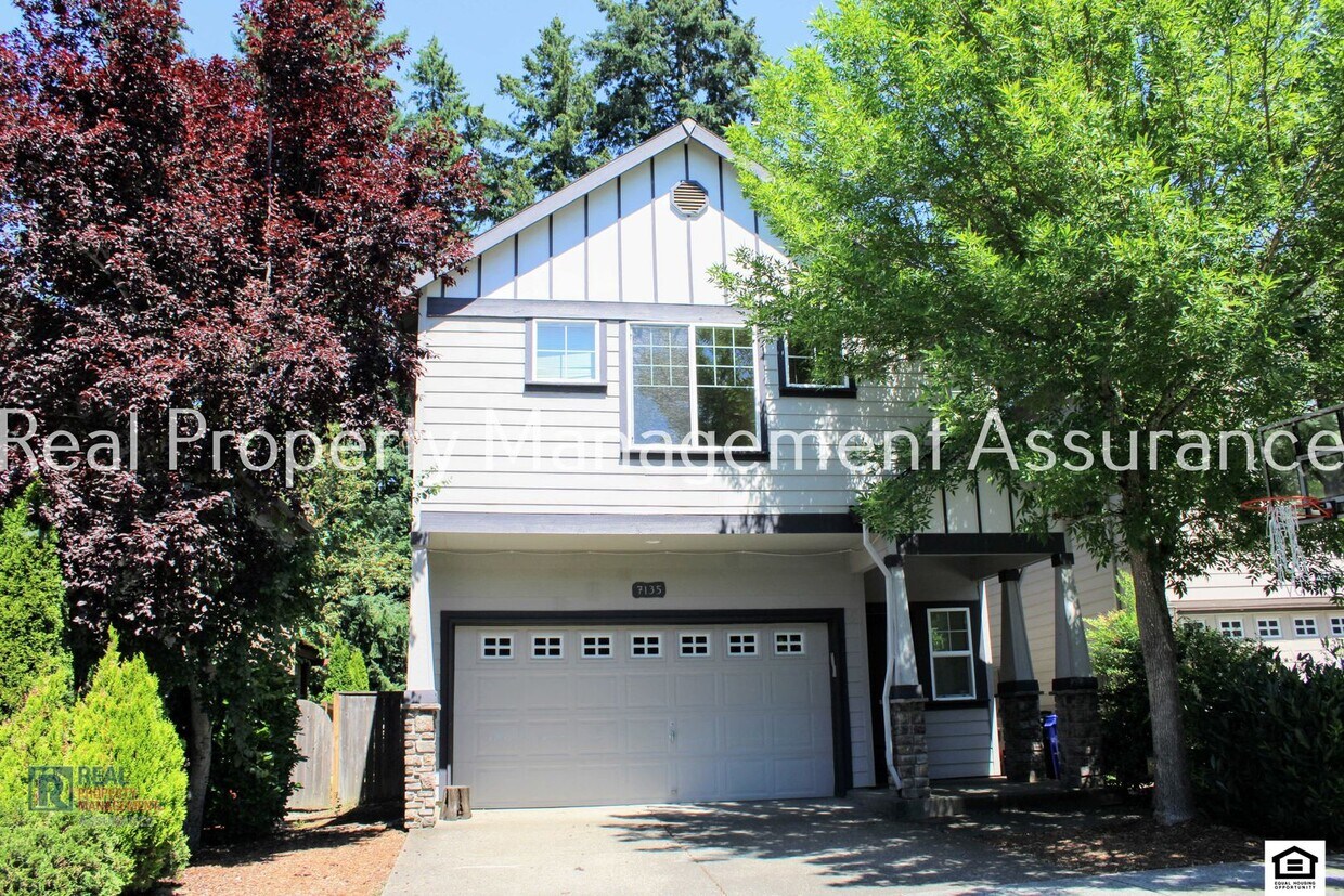 Primary Photo - Tranquil 3BR/2.5BA Home on a low-traffic d...
