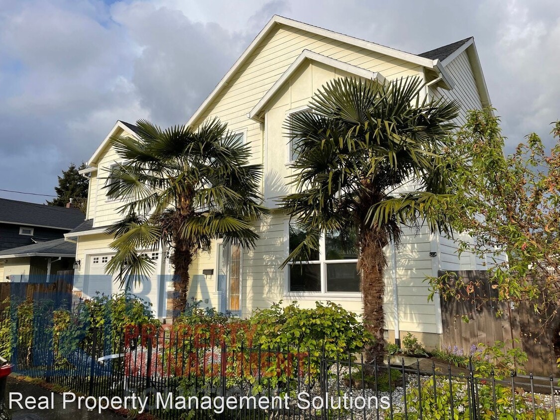 Primary Photo - 4 br, 2.5 bath House - 4230 SE 90th Ave