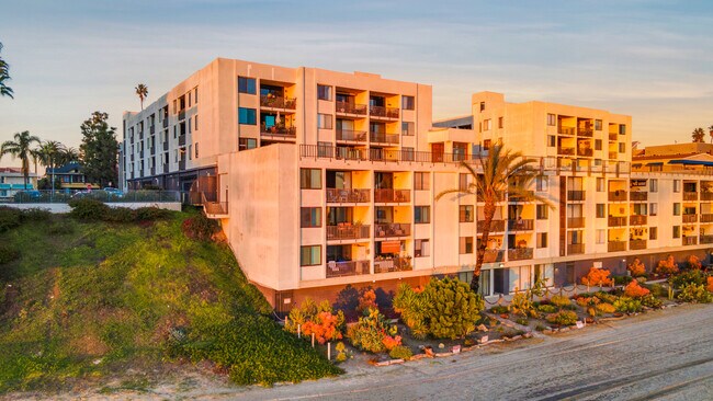 Foto del edificio - 1140 E Ocean Blvd