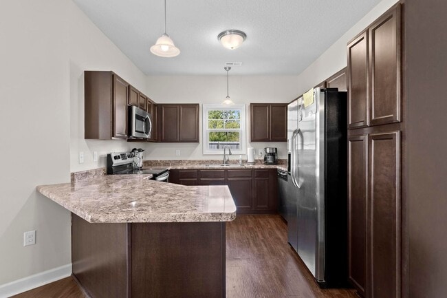 Foto del edificio - Townhome for Rent!