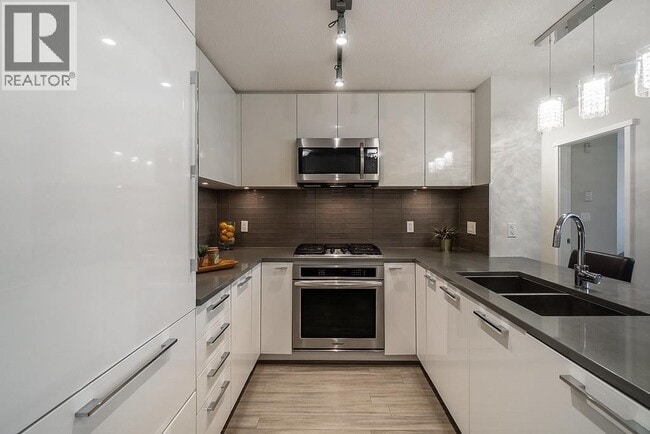 Building Photo - 1128 Kensal Pl