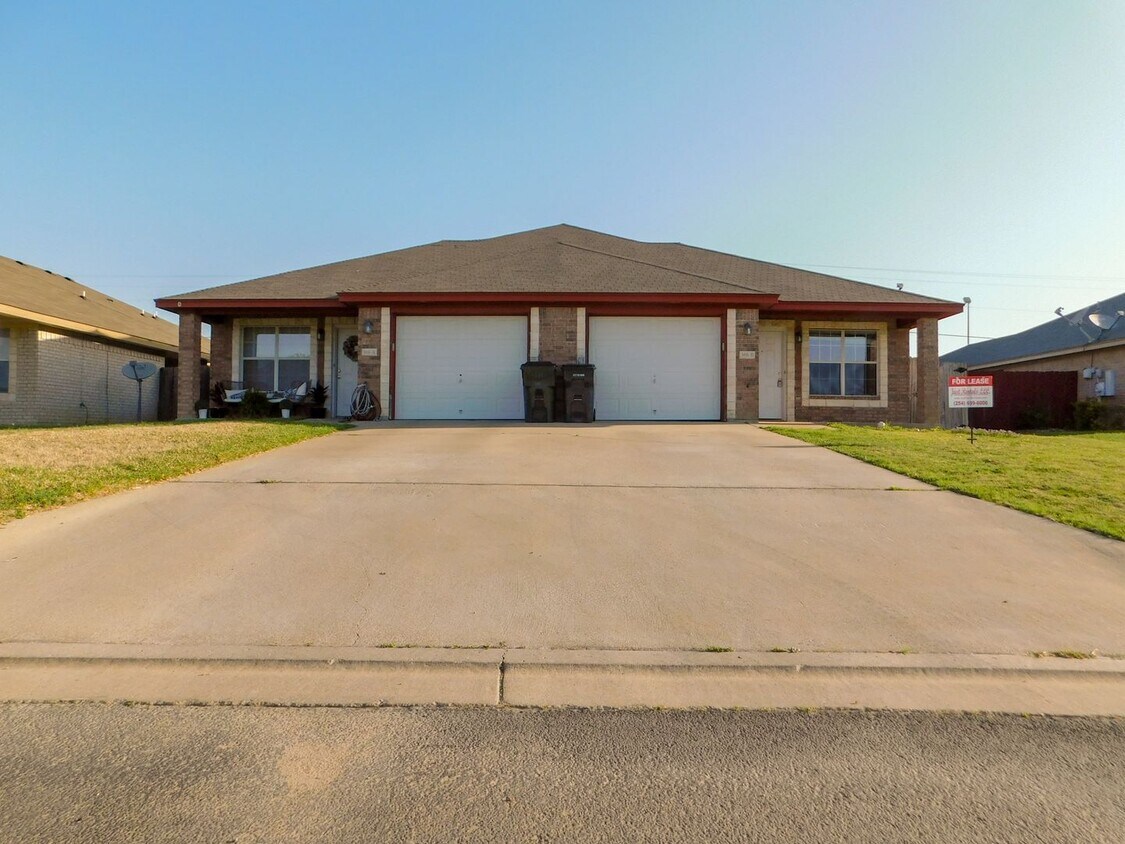 Foto principal - 368 Nolan Ridge Dr.