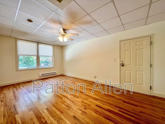 Building Photo - 43 Ravenscroft Dr