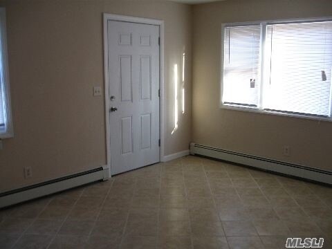 Building Photo - 51 Beach Ln