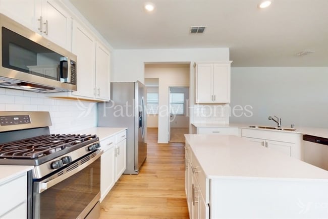 Building Photo - 944 Rusty Spur Ln