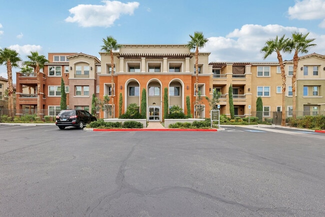 Building Photo - Elevate