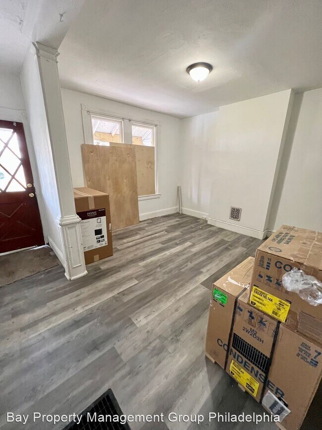 Building Photo - 3 br, 1.5 bath House - 107 Pearl St