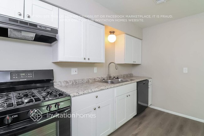 Foto del edificio - 811 E Alice Ave