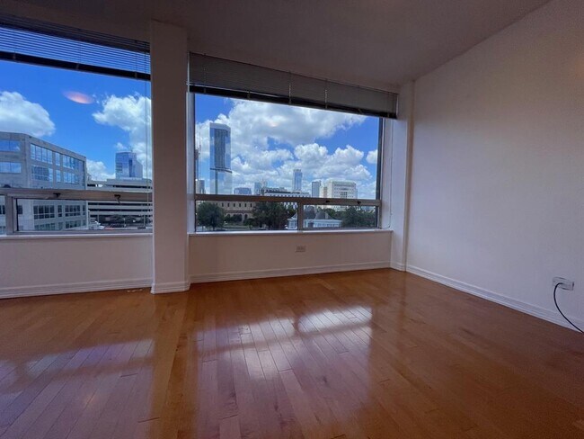 Foto del edificio - 1212 Guadalupe St