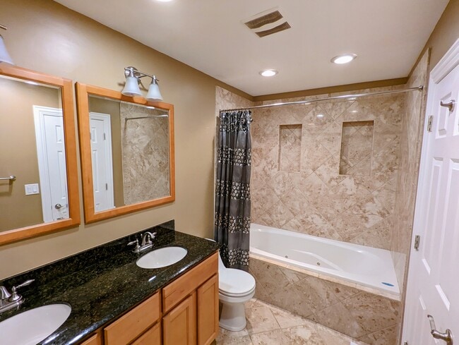 Foto del edificio - 2619 N Harding Ave