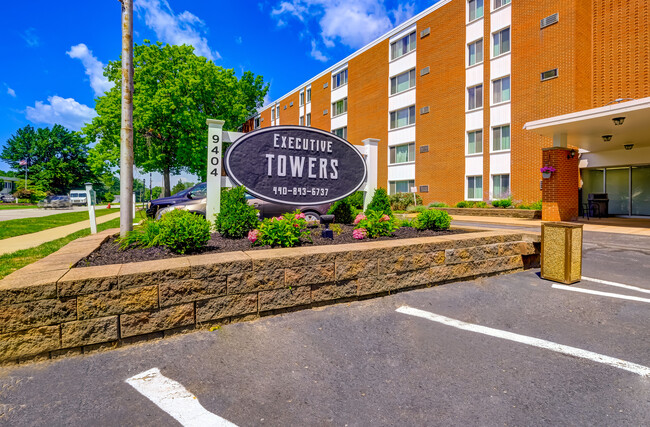 Building Photo - Executive Towers and Gardens