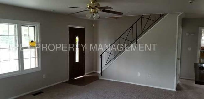 Building Photo - 34 Holton Ln