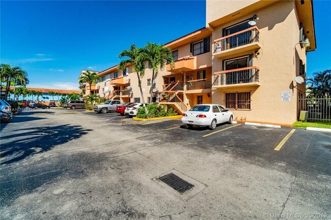 Foto del edificio - 5625 W 26th Ct