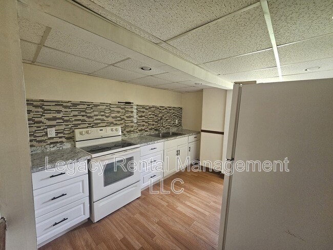 Foto del edificio - 533 W Shawnee Ave
