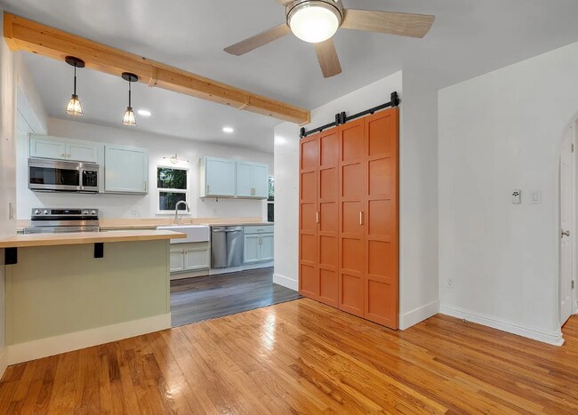 Foto del edificio - 1310 E 7th Ave