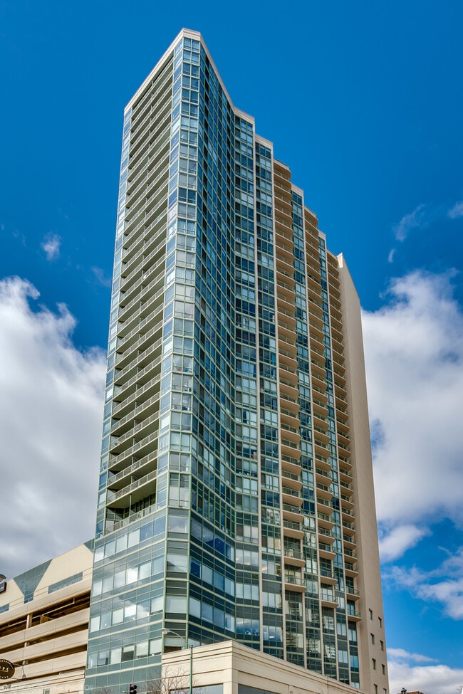 Building Photo - 111 W Maple St
