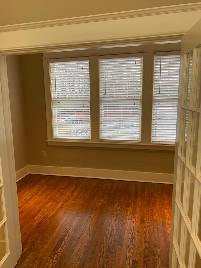 Madison Lofts Apartments at 2041 Madison Ave Memphis, TN