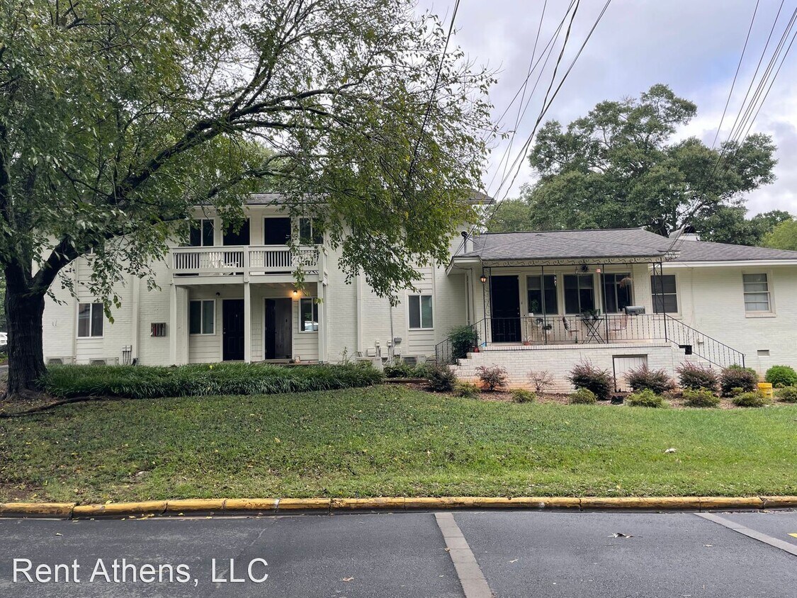 Primary Photo - 3 br, 2 bath House - 306 W Rutherford St.