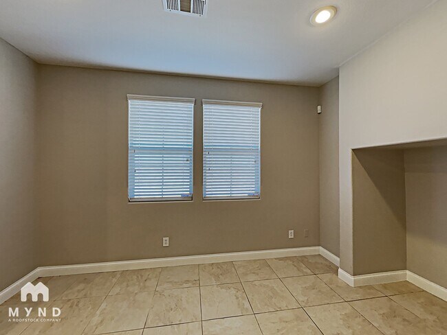 Foto del edificio - 6982 Castle Mountain Ave