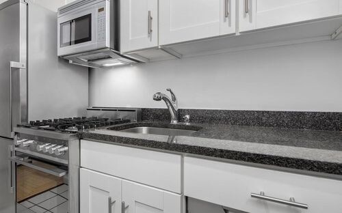 Building Photo - 353 E 74th St
