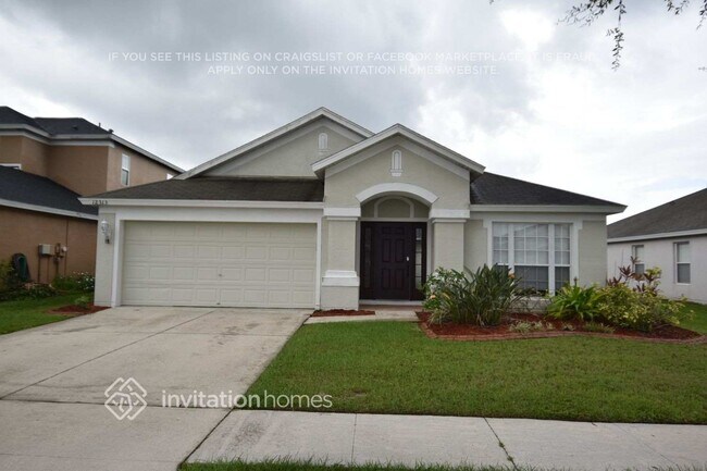 Building Photo - 12313 Cedarfield Dr