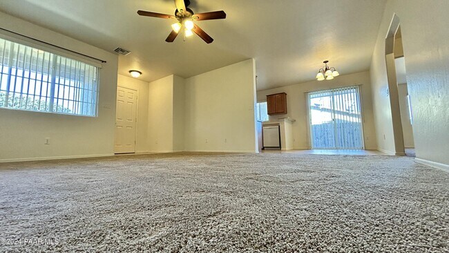 Building Photo - 3101 N Corrine Dr
