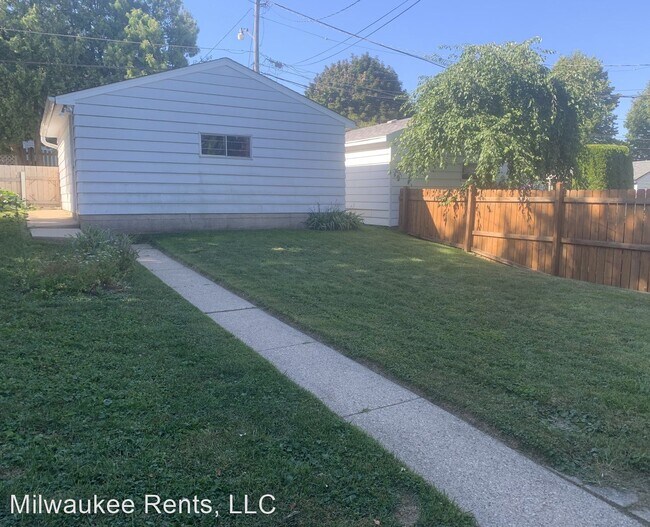 Building Photo - 2 br, 1 bath House - 1821 E. Euclid Ave